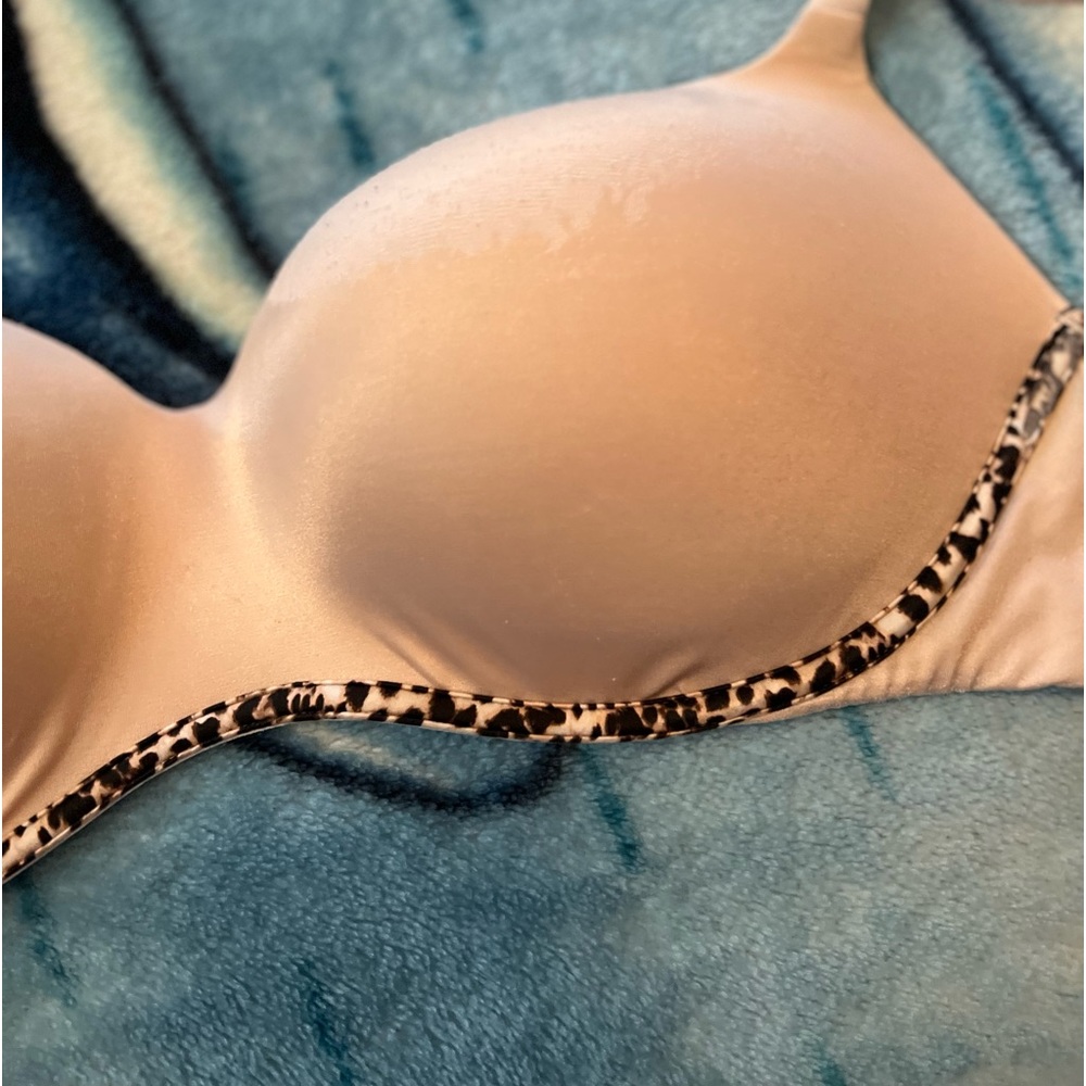 Victoria Secret bra without the underwire light pink 36dd s padded
